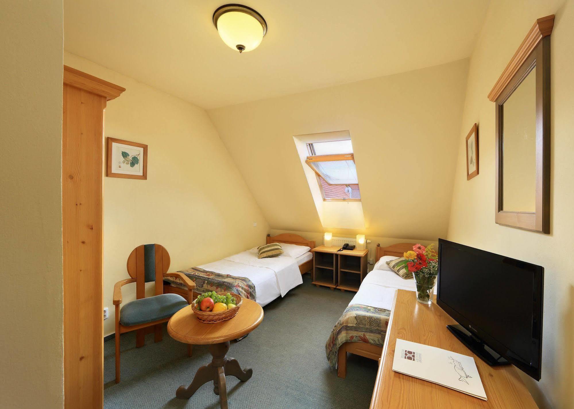 Hotel Panska Bechyne Luaran gambar